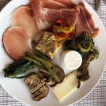 Cascina Le Noci food