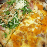 Tigabelas, Pizzeria E Innen