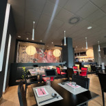 I-sushi Dentro