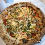 Pizzeria D'asporto Da Caruso food