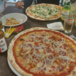 Pizzeria Da Mario E Giulia Nourriture