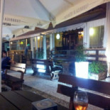 James Pub À l'intérieur