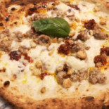 Flames Pizzeria Nourriture