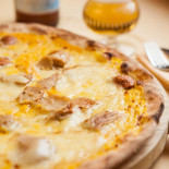 Pizzeria Bocconi food