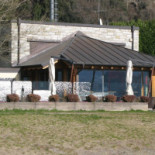 D Lounge outside