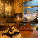 Gnam Bakery Cafe Dentro
