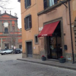 Osteria Tanta Robba outside