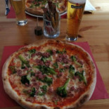 Pizzeria Top-stop. Nourriture