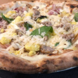 Scesce' Braceria Pizzeria food