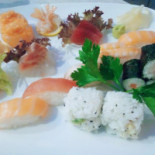 Lojer Sushi Dentro