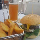 Beerstrò Nourriture