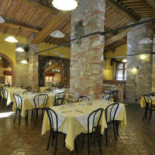 La Corte À l'intérieur