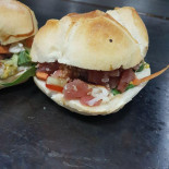 Mio Naif Comida