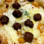 Pizza Prestige food