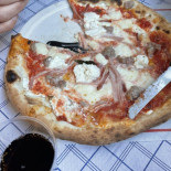O' Scugnizzo Comida