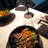 Nyo Sushi Comida