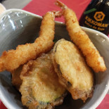 Mama Sushi food