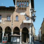 Commercio Tomanin outside