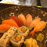 Sakura Nourriture