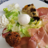 E Pizzeria La Fucina food