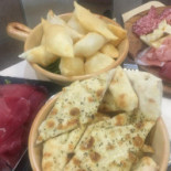 Barh Pizza Grill food