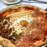 Pizzeria Liliane Appiano Sulla Strada Del Vino Comida