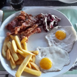 America Graffiti Diner food