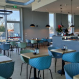 Petra Caffé Nourriture