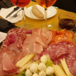 Prosciutteria La Douja food