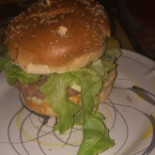 Drunk Sheep Beer Bread Burger Dentro
