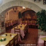 Taverna Della Rocca Comida