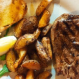 Rens E Rose Saloon food