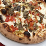 Pizzeria Infinity Con Forno A Legna E Servizio A Domicilio A Floridia Nourriture