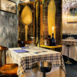 Ostriche E Vino À l'intérieur