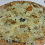 Vincy Pizza food