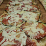 Che Pizza! food