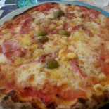 Antica Pizzeria Guglielmo food