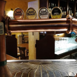 Dos Rayas Pub Comida