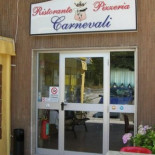 Carnevali À l'intérieur