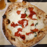 'O Scugnizzo Nourriture