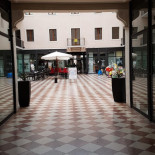 Cafe' Liberty food