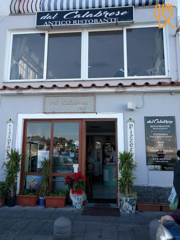 Dal Calabrese À l'intérieur