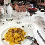 Bruto Ruggero Comida