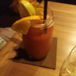 Bina Lounge Comida