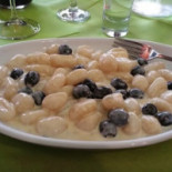 Alex Pub food