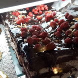 St. Honore Nourriture