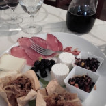 Degusteria Comida