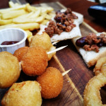 White Dragon Pub Comida
