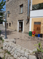 Cuore Di Pizza outside