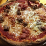 Alfieri Pizzeria Dentro